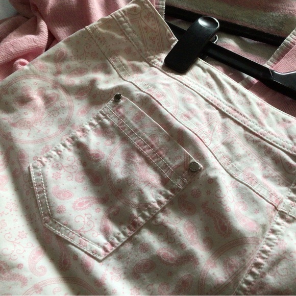 ByLyse Crop Pants - Picture 2 of 4